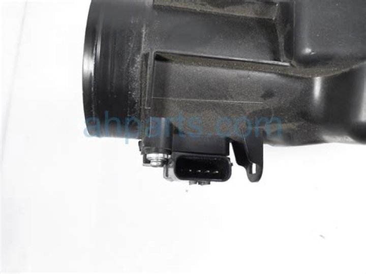 Claudia Sulewski Pregnancy News 2023 : Weight Gain And Baby Bump Photos