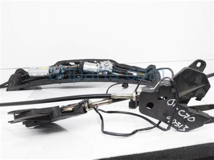 Sean Strickland's Past: How Does His Neo-Nazi Allegation Impact UFC 293? - SarkariResult