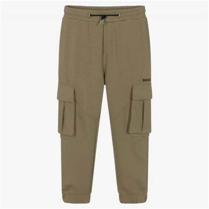 Tommy Lee Jones' Health: Updates on His Illness and Current Condition - SarkariResult