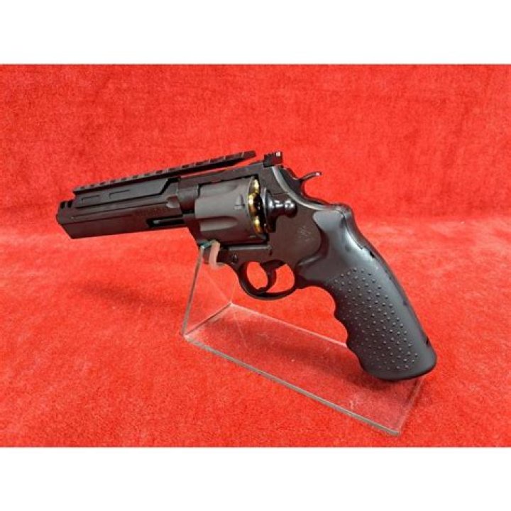 Ojani Noa Net Worth, Wiki, Parents, Ethnicity, Religion, Bio, Age, Family And More - SarkariResult