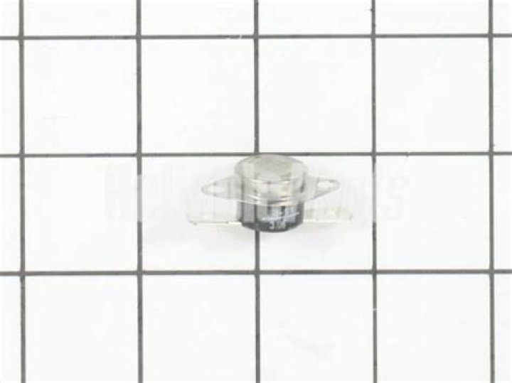 Un Professore Season 3 Release Date, Recap, Cast, Review, Plot, Spoilers, Streaming, Schedule & Where To Watch? - SarkariResult