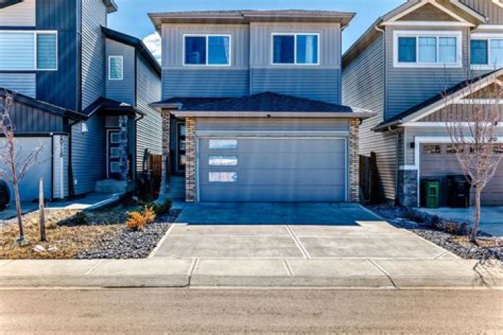 Hassie Harrison Net Worth, Wiki, Parents, Ethnicity, Religion, Wikipedia, Biography, Age, Family And More - SarkariResult