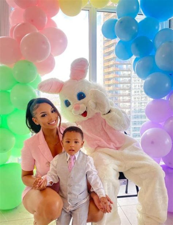 Aaleeyah Petty Bio, Wiki, Age, Family, Wife, Baby Daddy, Selfie and Net Worth.