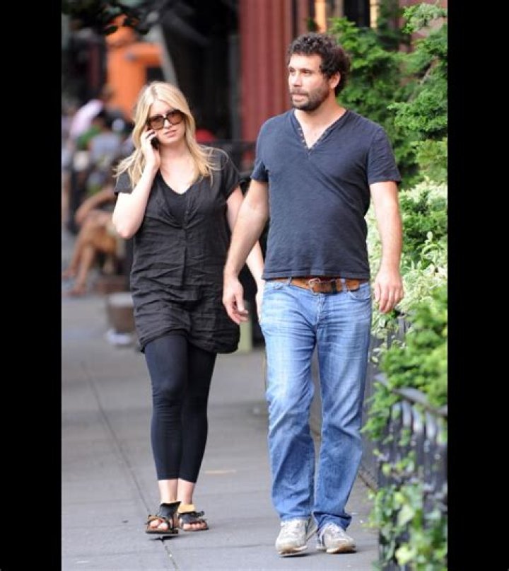 Addie Lane Bio, Wiki, Age, Height, Parents, Husband, Clueless, and Net Worth