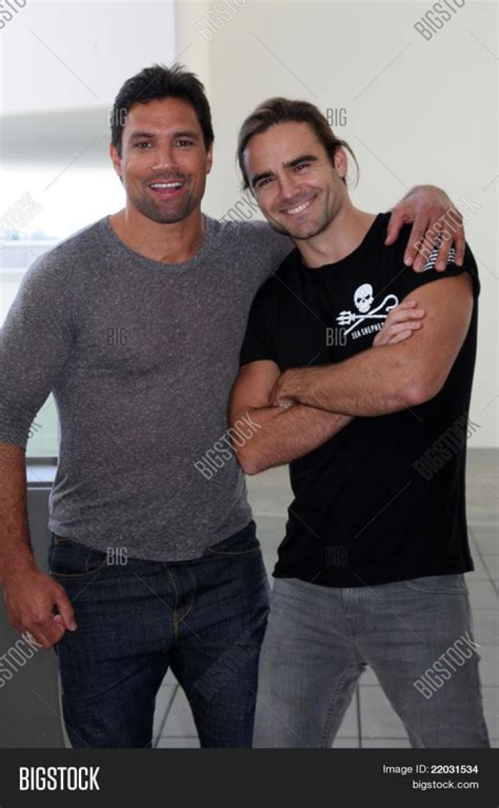 
Alex Clare Height, Weight, Net Worth, Age, Birthday, Wikipedia, Who, Nationality, Biography 