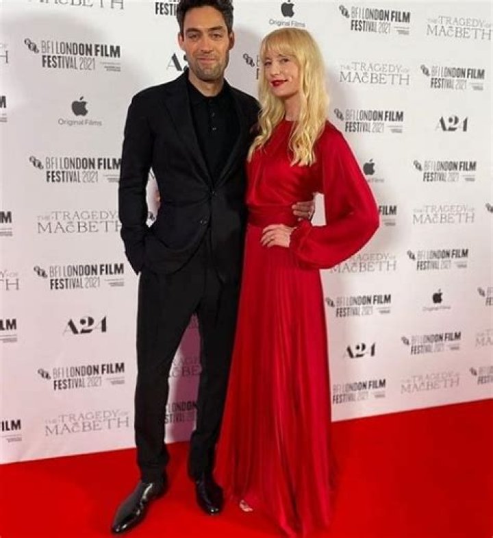 Alex Hassell Bio, Wiki, Age, Family, Wife, Movies, TV Shows and Net Worth