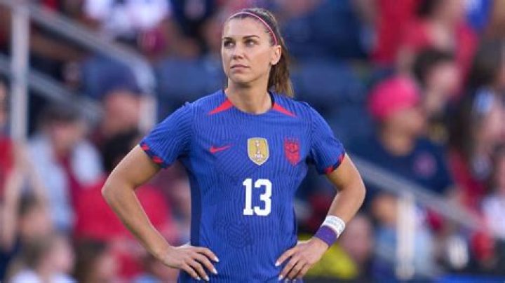 Alex Morgan Bio-Wiki, Age, Height, Weight, College, USWNT, Husband, Baby, Diet, Salary and Net Worth