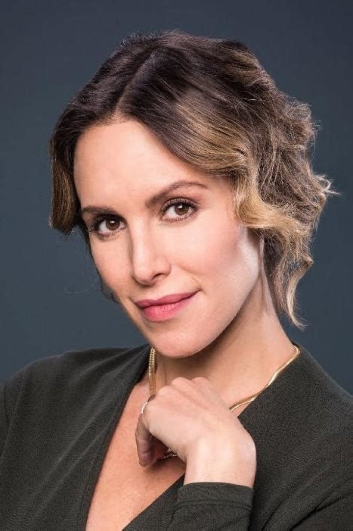 Alexandra de la Mora