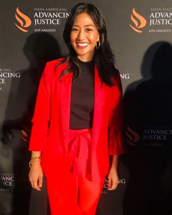 Alisa Allapach Height, Weight, Net Worth, Age, Birthday, Wikipedia, Who, Nationality, Biography