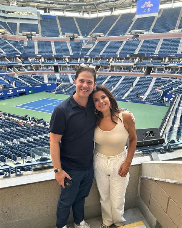 Anna Navarro Net Worth