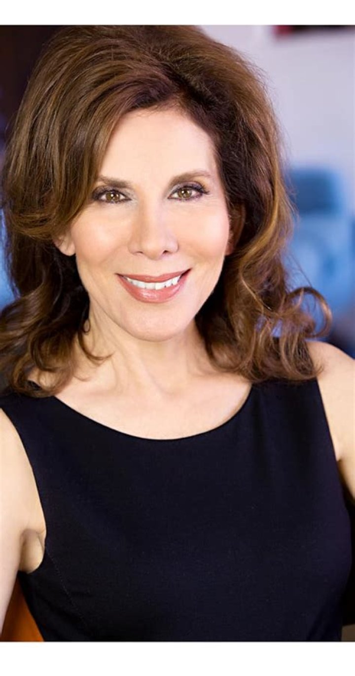Anne De Salvo Net Worth