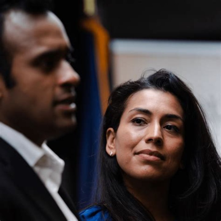 Apoorva Tewari Height, Weight, Net Worth, Age, Birthday, Wikipedia, Who, Nationality, Biography