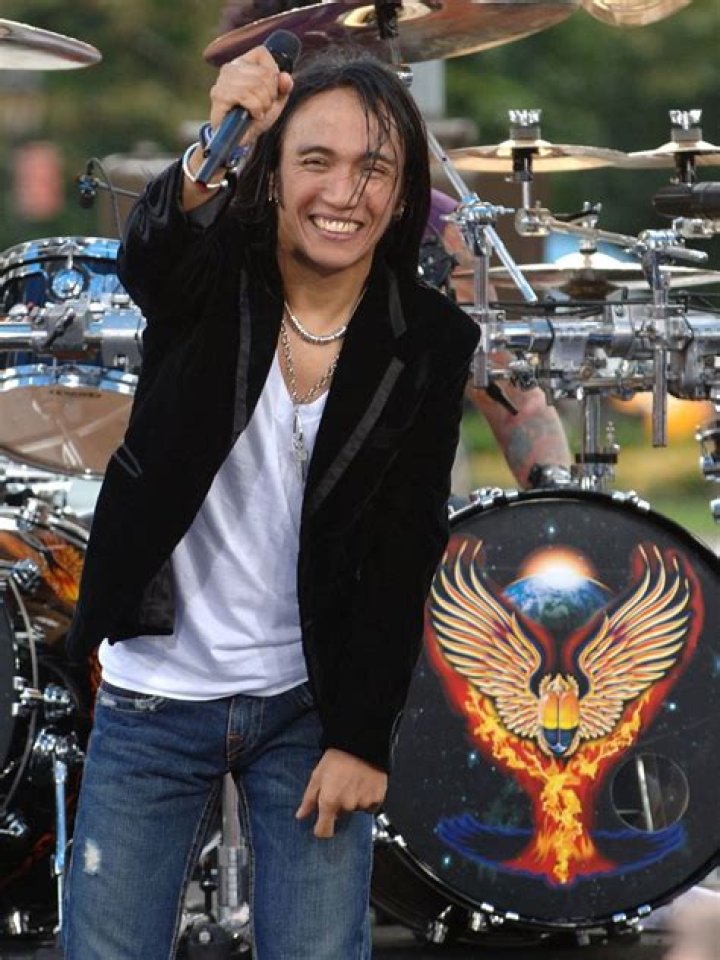 Arnel Pineda Net Worth