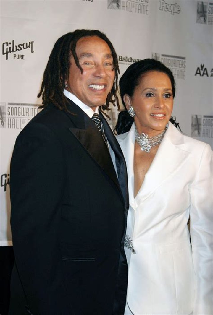 Avis C. Robinson Age Wiki, Biography Eugene Robinson Wife Age, Family and Children