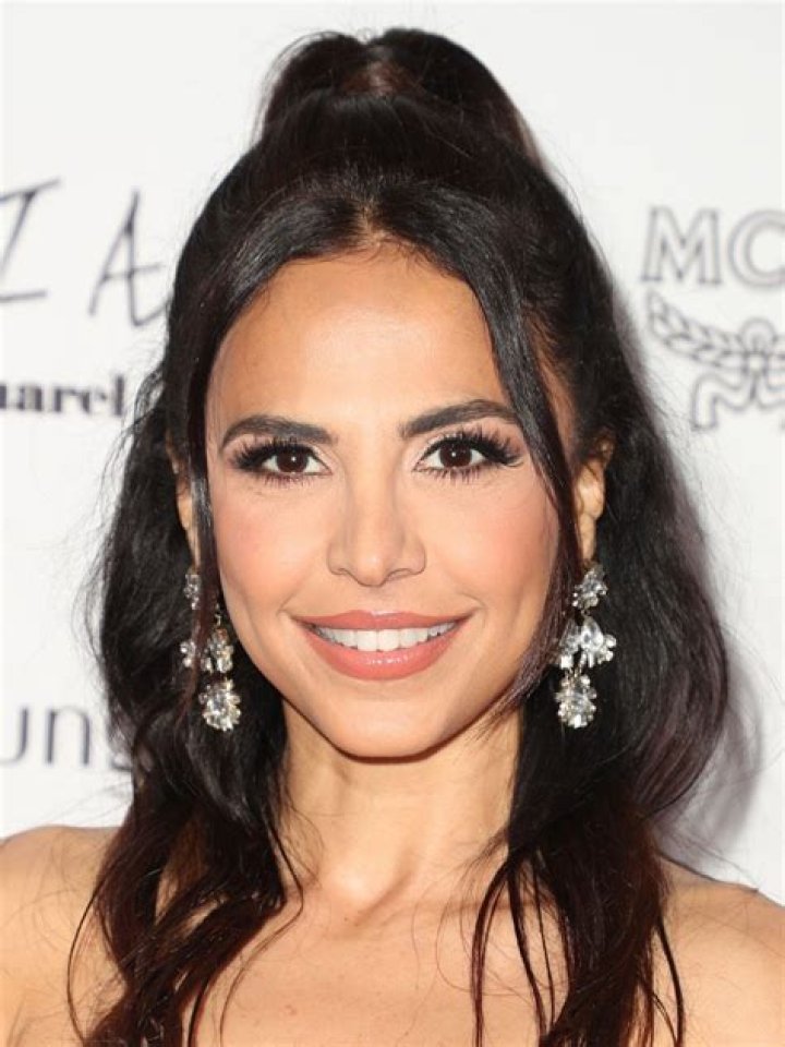 
Azita Ghanizada Height, Weight, Net Worth, Age, Birthday, Wikipedia, Who, Nationality, Biography 