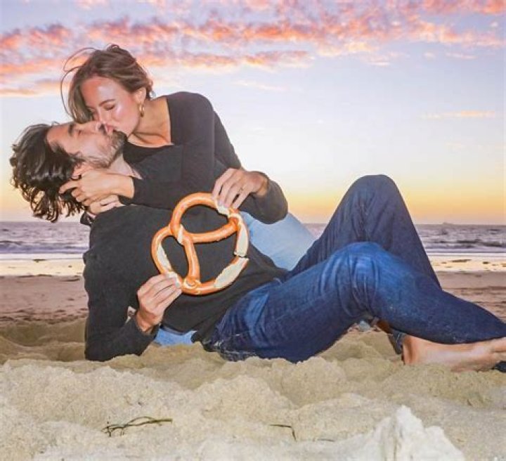 
Bachelor Nation’s Kendall Long Is Engaged to Boyfriend Mitchell Sage: ‘It’s Always Been a Heck Yes’ 