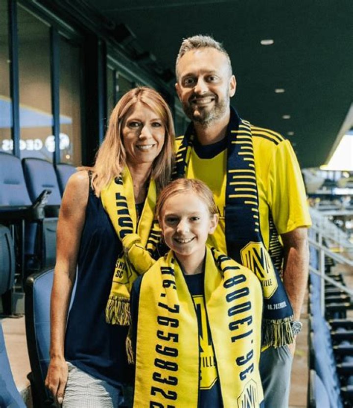 Baines Bargatze Height, Weight, Net Worth, Age, Birthday, Wikipedia, Who, Nationality, Biography