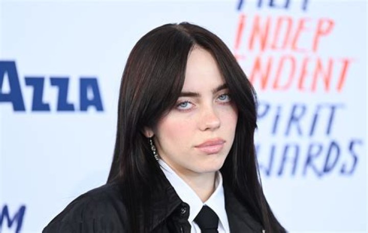 Billie Eilish Height, Weight, Measurements, Bra Size, Shoe Size