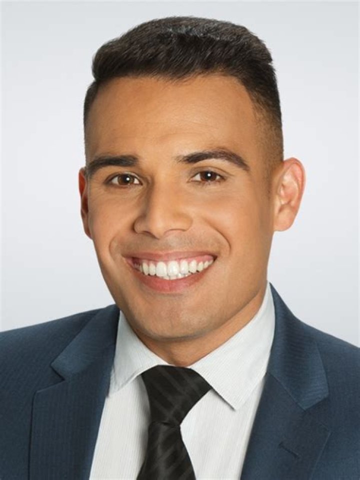 Carlos Herrera (KTLA 5) Bio, Wiki, Age, Height, Family, Girlfriend, Salary, Reporter and Net Worth