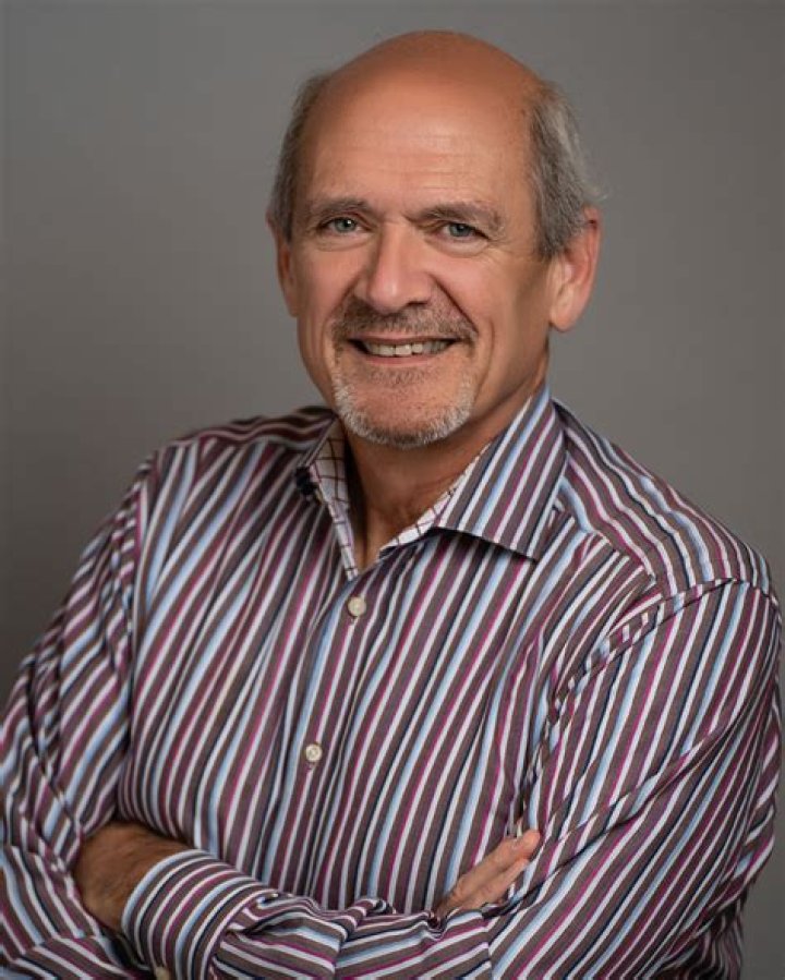 Dave Brandon Biography, Wiki, Wife, Age, Toys R Us, Domino’s and Michigan