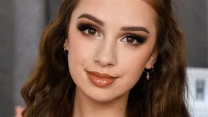 Denitslava Biography, Wikipedia, Age, Boyfriend, Accent, Makeup, Real Name, and Net Worth