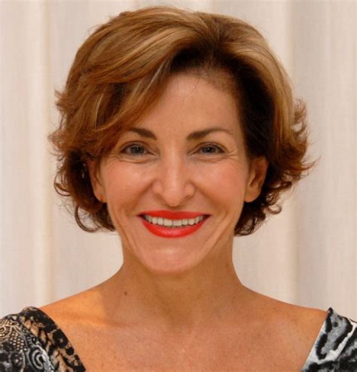 Dorothy Van Net Worth