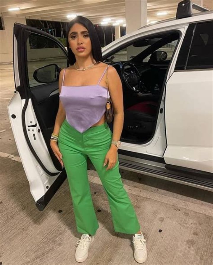 Eliz Marie Santiago Height, Weight, Net Worth, Age, Birthday, Wikipedia, Who, Nationality, Biography