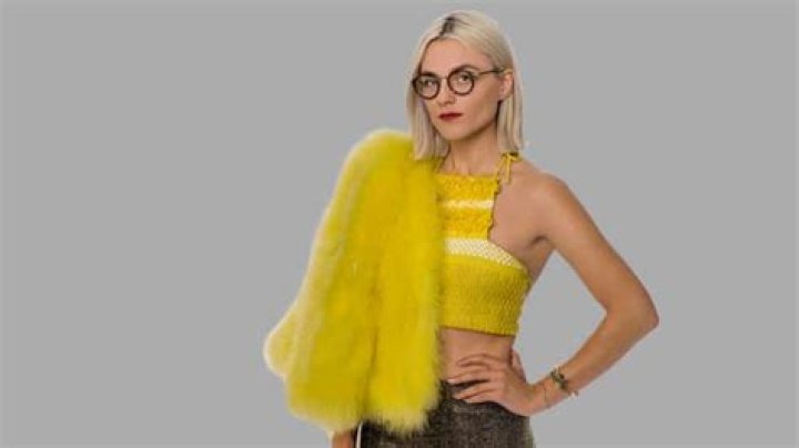 Erin Robertson Net Worth