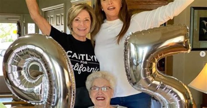 Esther Jenner Age, Birthday, Wikipedia, Who, Nationality, Biography