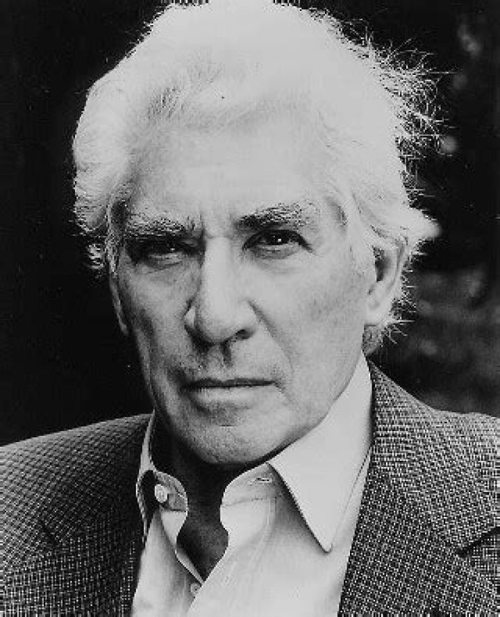 Frank Finlay Net Worth