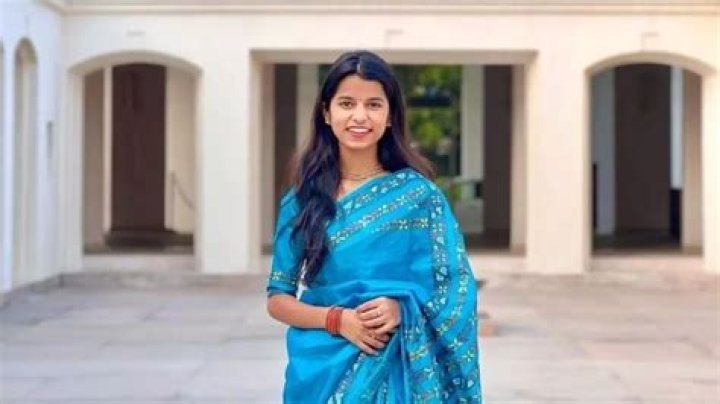 Geet Thakur Height, Weight, Net Worth, Age, Birthday, Wikipedia, Who, Nationality, Biography