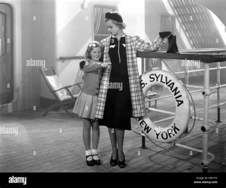 Genee Hall Net Worth