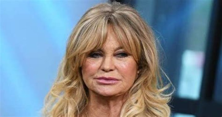 Goldie Hawn Height, Weight, Body Measurements, Bra Size, Shoe Size