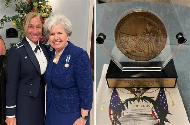 H. Wayne Huizenga’s net worth, biography, fact, career, awards and life story