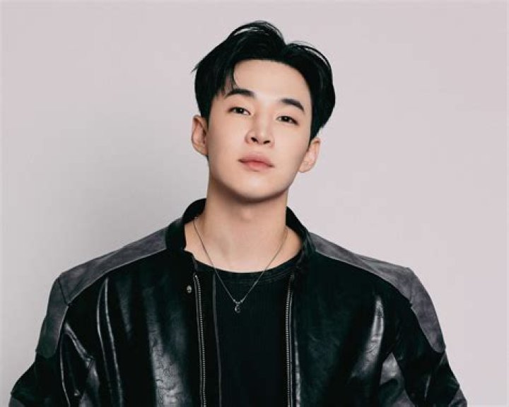 Henry Lau (Singer) Wiki, Bio, Age, Dating, Height, Weight, Affair, Net Worth, Girlfriend, Career, Facts