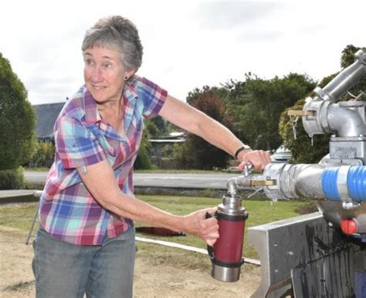 Hilary Yeoman - Net Worth 2018, Bio & Wiki