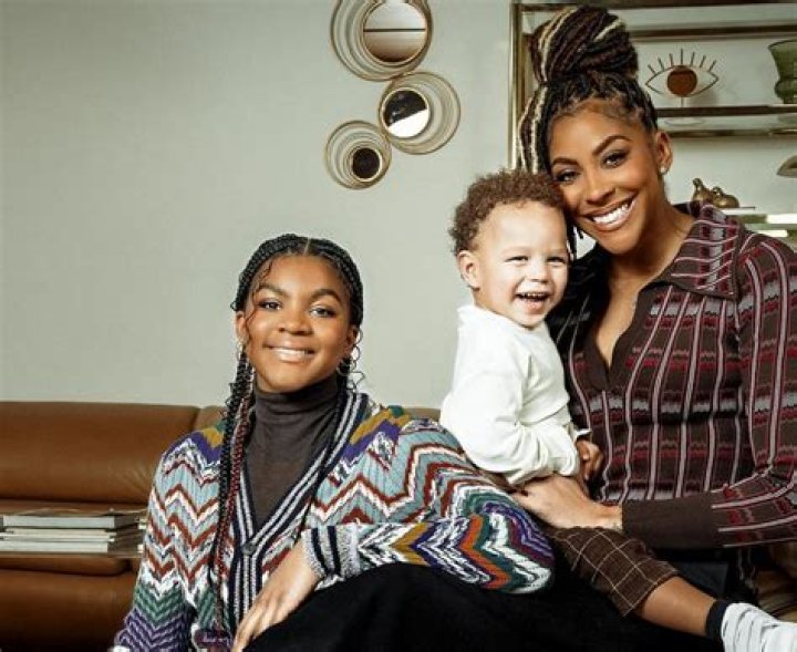 
How Old Is Candace Parker Son? Explore Airr Larry Petrakov Parker Photos On Instagram 