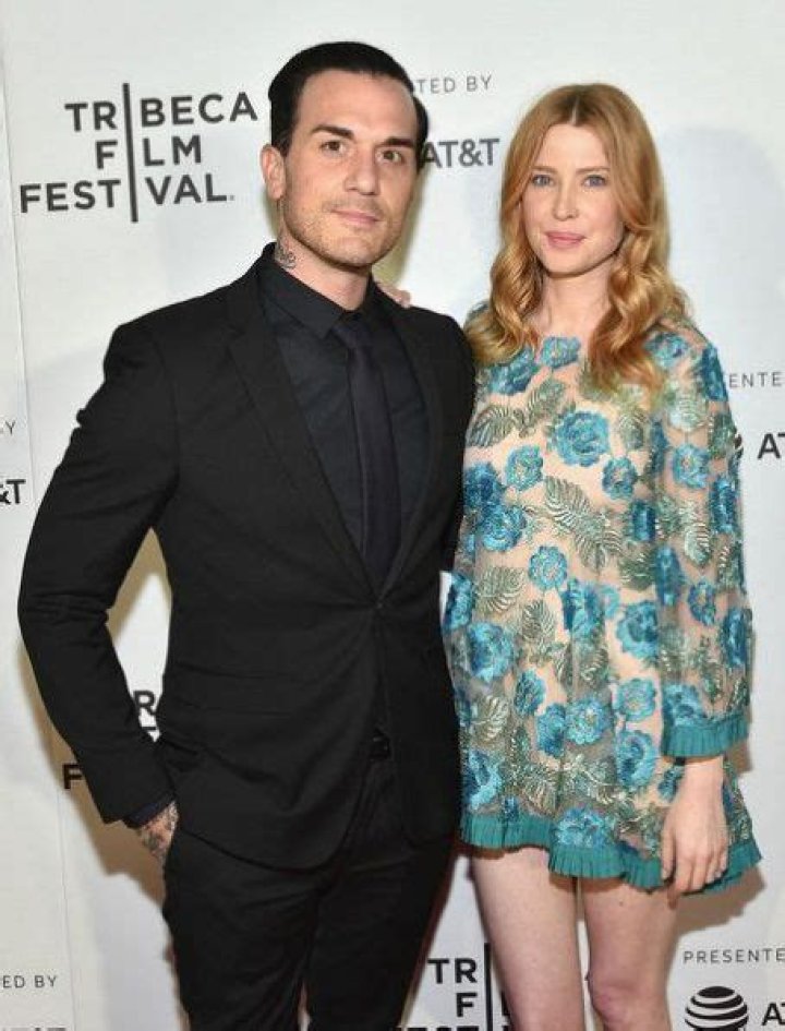 Emma Booth Married Life, Husband, Dating, Relationship, Wiki-Bio