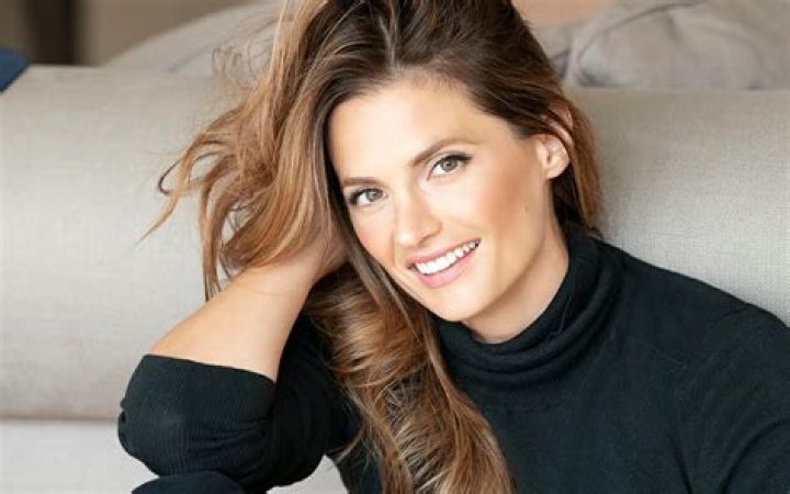 Is Stana Katic Married? Her Bio, Age, Husband, Height and Net worth
