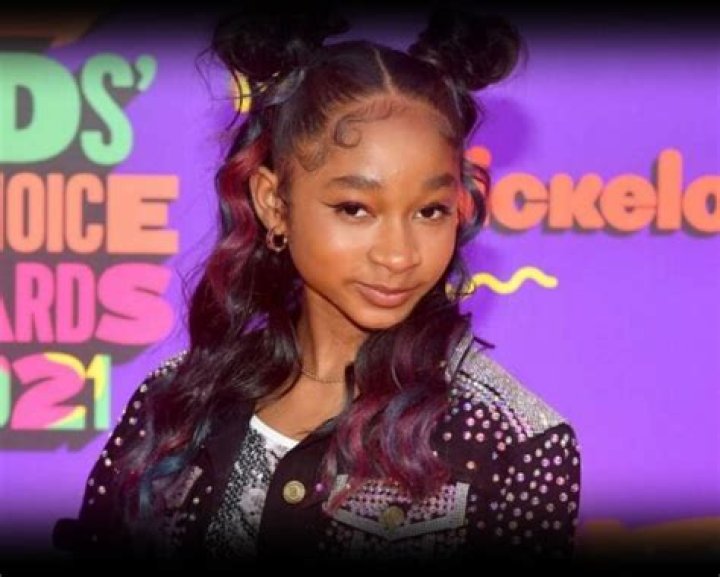 Is That Girl Lay Lay And B Simone Sisters? That Girl Lay Lay Age, Net Worth, Mama and More