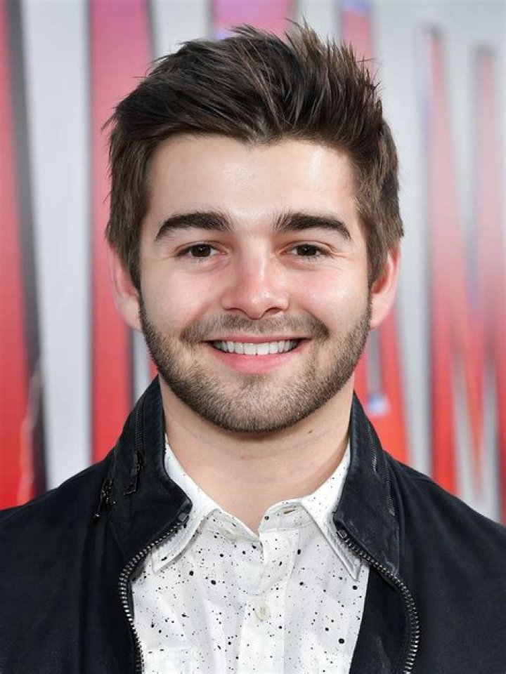 Jack Griffo Height, Weight, Body Measurements, Shoe Size