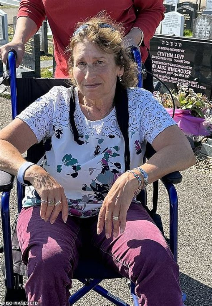 Janis Winehouse Wiki: Everything To Know About The Mother Of Amy Winehouse