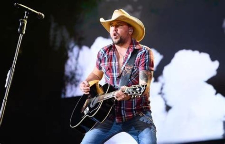 Jason Aldean Bio, Net Worth, Wife, Age, Facts, Family, Award, Career