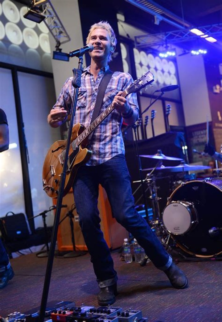 Jason Wade Net Worth