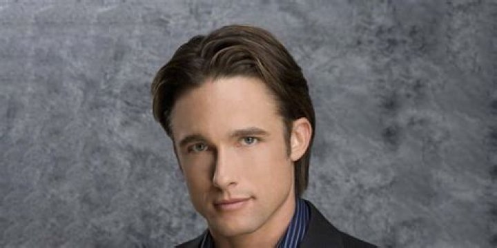 
Jay Kenneth Johnson’s Wiki: Relationships, Net Worth, Wife, Age 