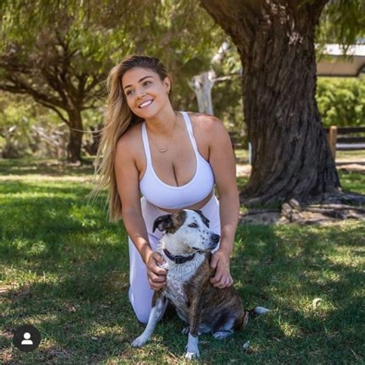 Jem Wolfie Bio, Wiki, Age, Height, Family, Boyfriend, Net Worth, Surgery and Basketball