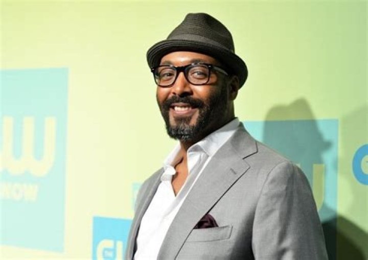 Jesse L. Martin Net Worth