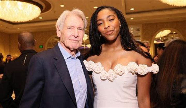Jessica Williams Height, Weight, Measurements, Bra Size, Shoe Size