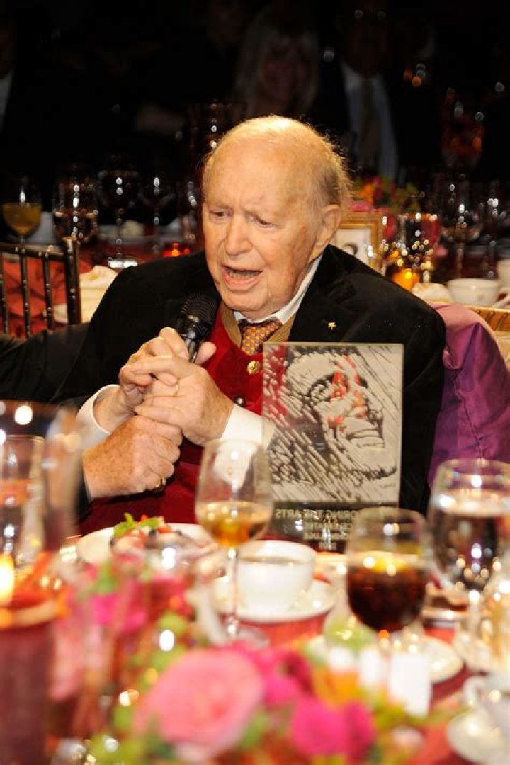 John Kluge Net Worth