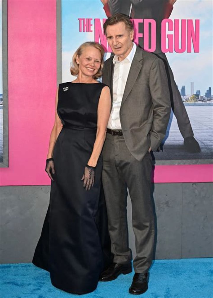 
Jon Peters Pledges $10 Million of His Net Worth to Pamela Anderson 